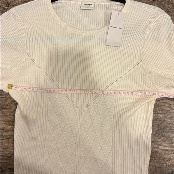 Abercrombie & Fitch Cream Long Sleeve Top - Picture 9 of 10